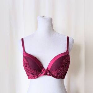 Victoria’s Secret Size 34C Very Sexy Uplift Plunge Bra Maroon Red Lace